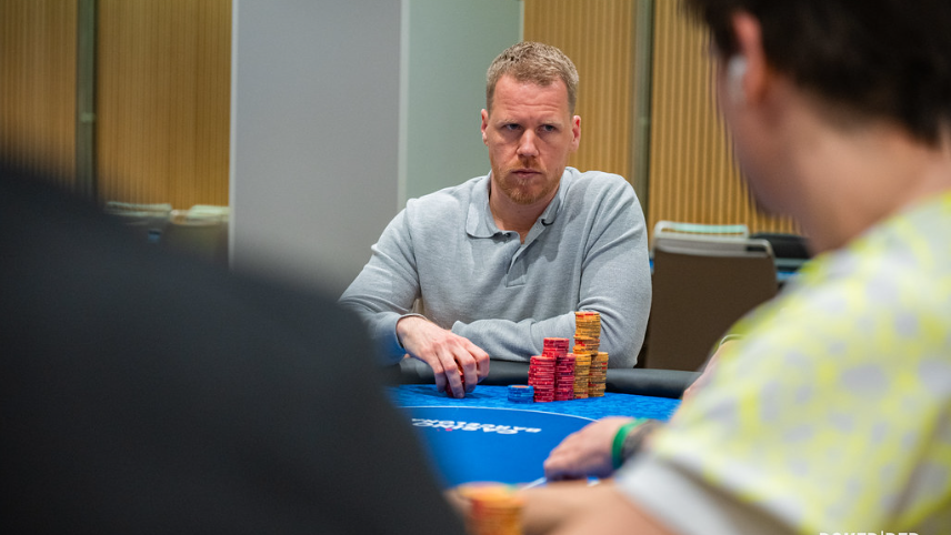 Florens "and the Machine" Feenstra: otra baja y ya son 15 left