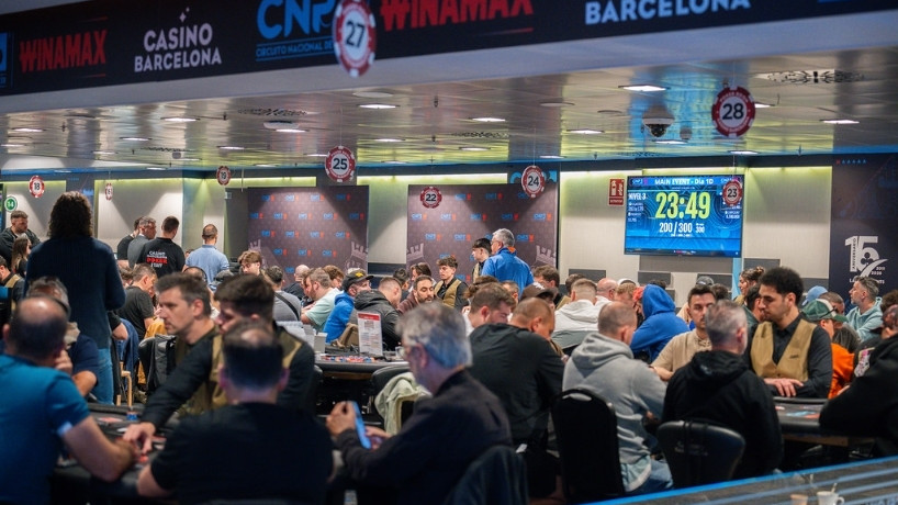 El Mini cierra su jornada inicial con 325 entradas
