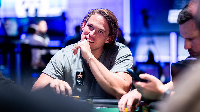 Caen Alex Foxen y Jason Koon en el HR PLO 100k$
