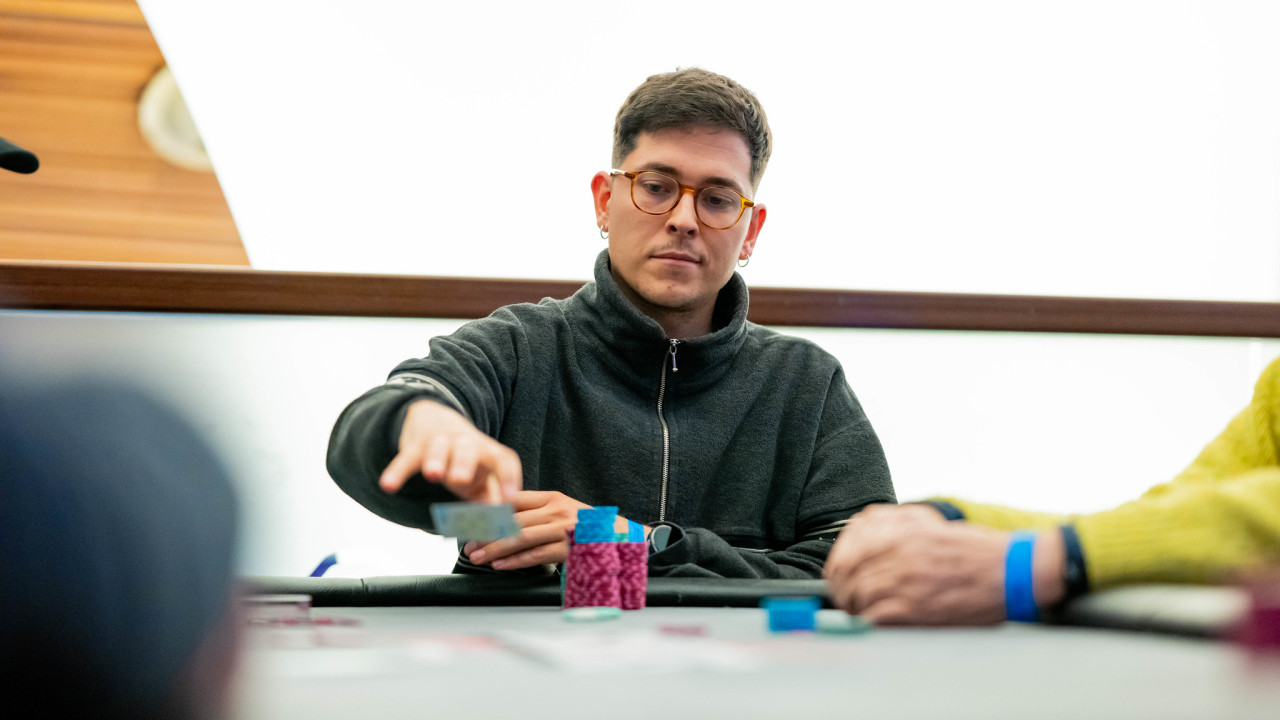 Todos los stacks al filo de la burbuja en el High Roller