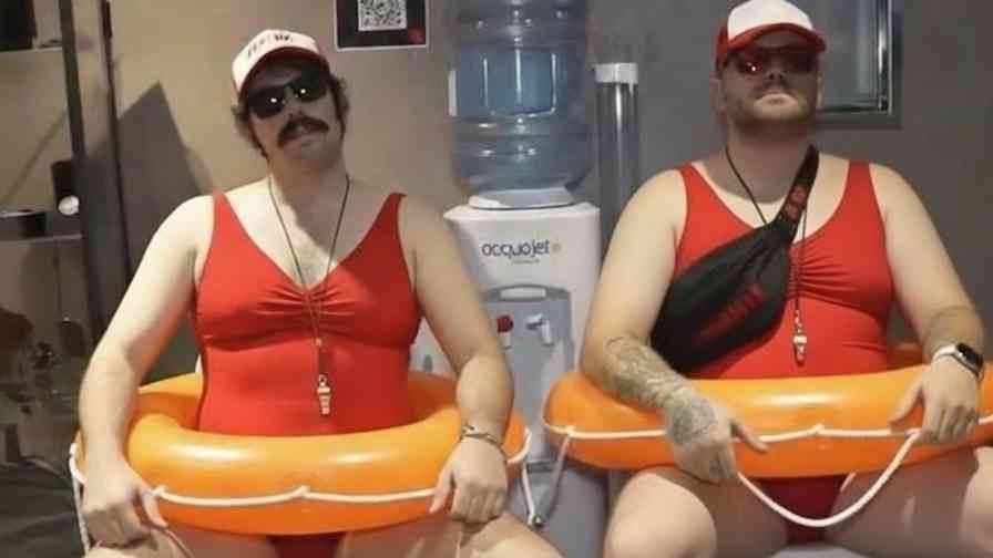 Guanyar y Josejo, los socorristas del bidón de agua