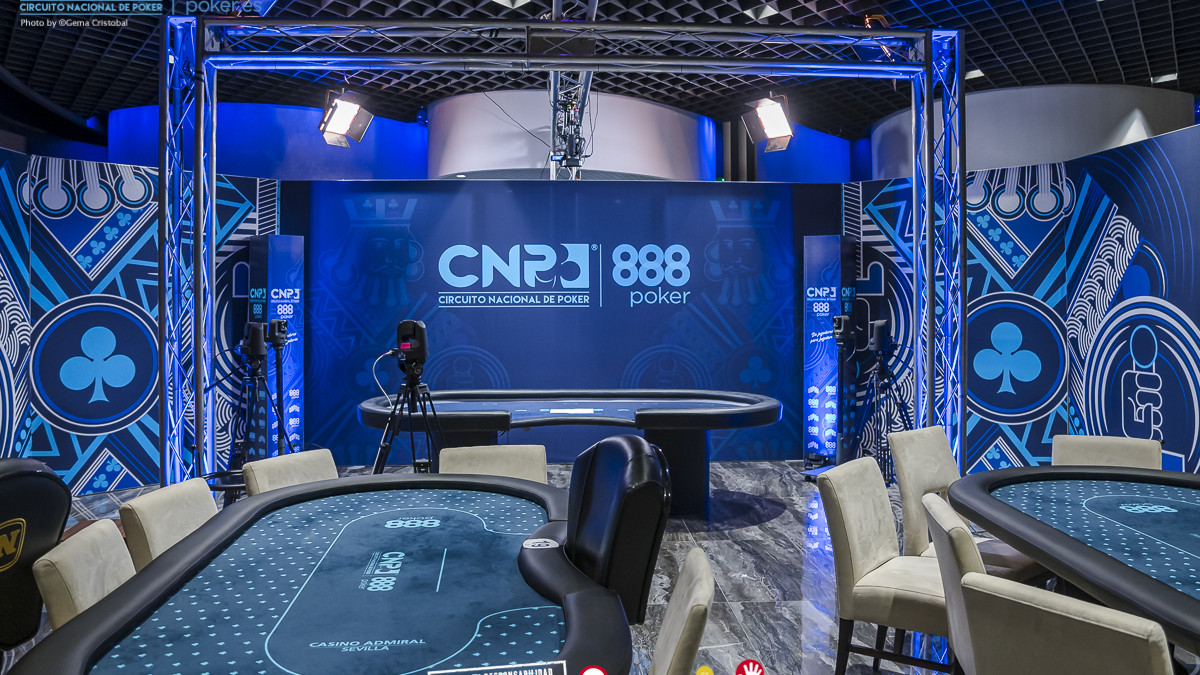 ¡Hoy tenemos Tv Table con cartas vistas!
