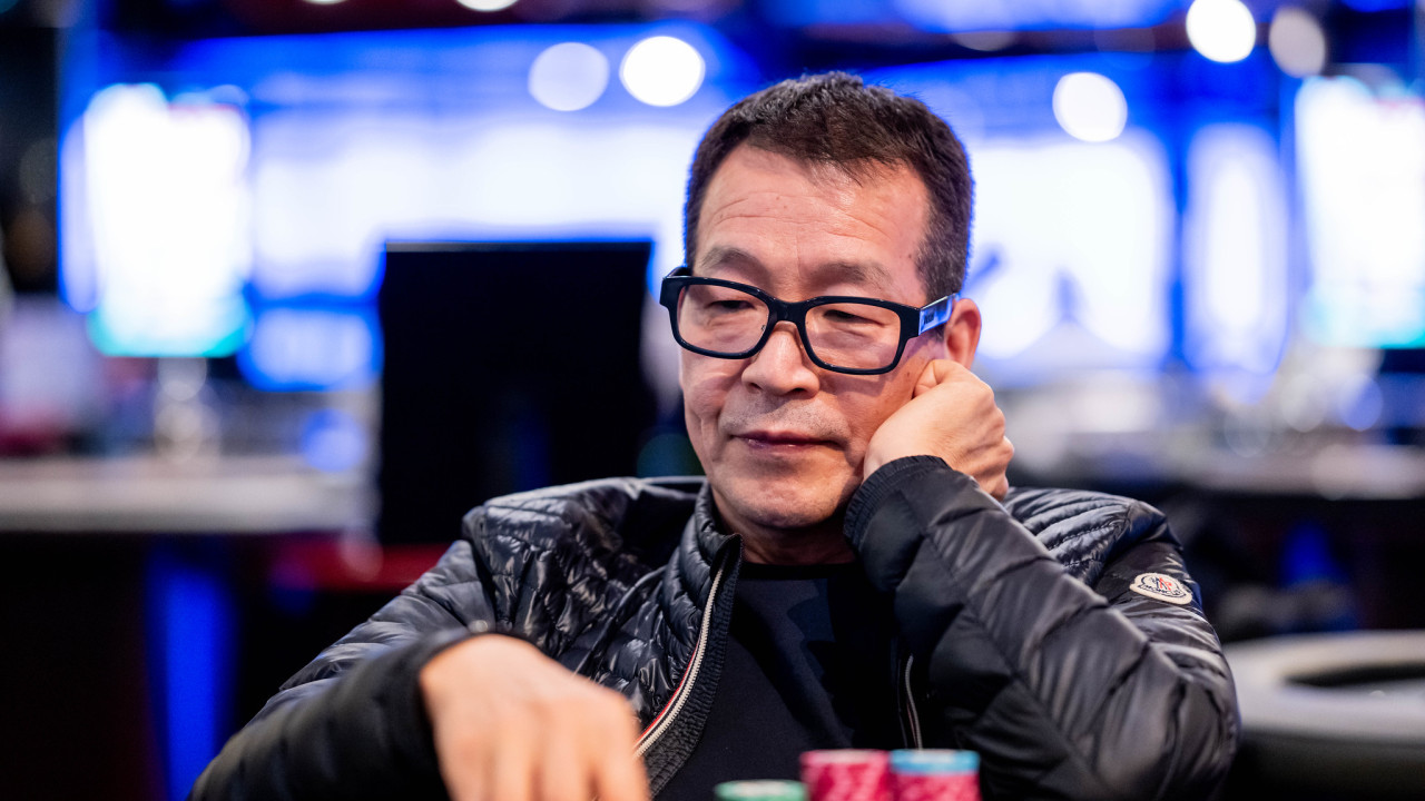 Yang Sheng se cuelga un bronce que vale 10.426 €