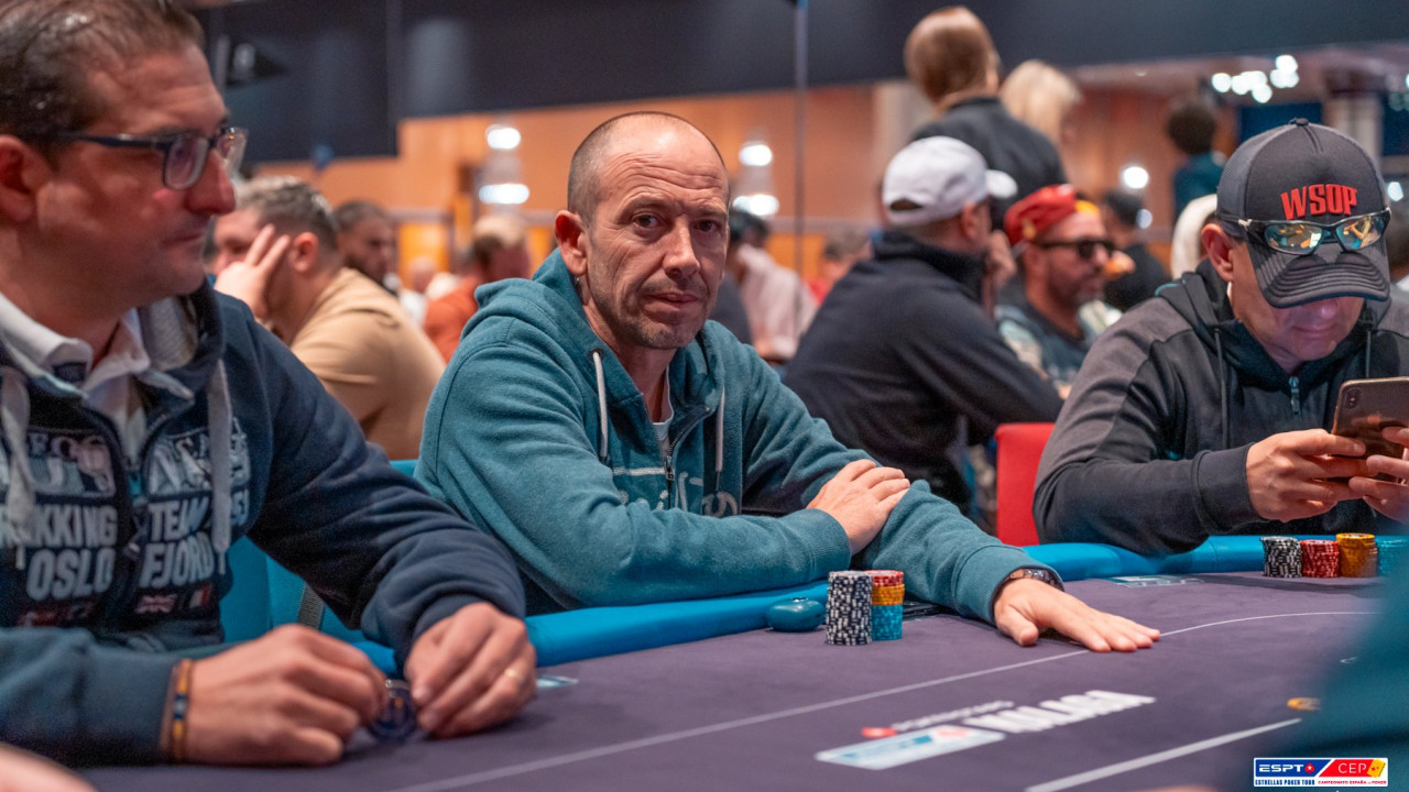 Juan Pérez deja de formar parte del field del Main Event