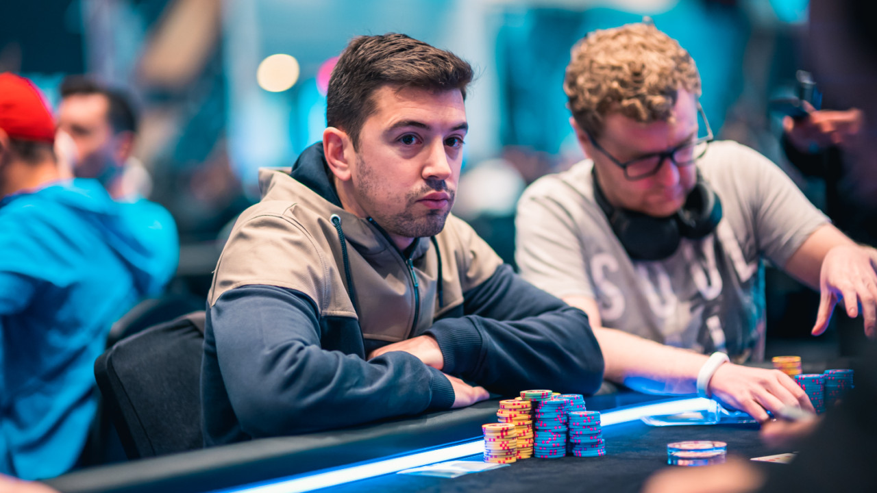 155bb peleonas para Vicente Delgado en la FT del BSOP Bahamas Main Event