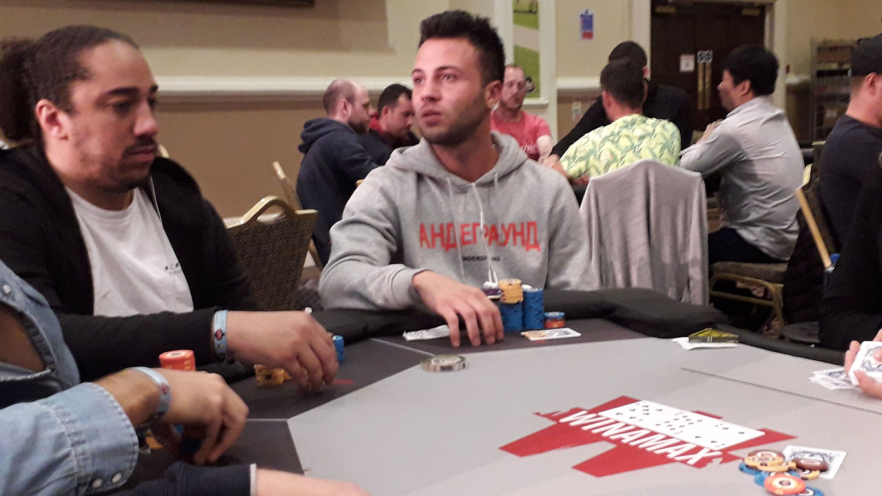 ¡Shuffle up and deal en este día 2 del main event WPO Dublín! 