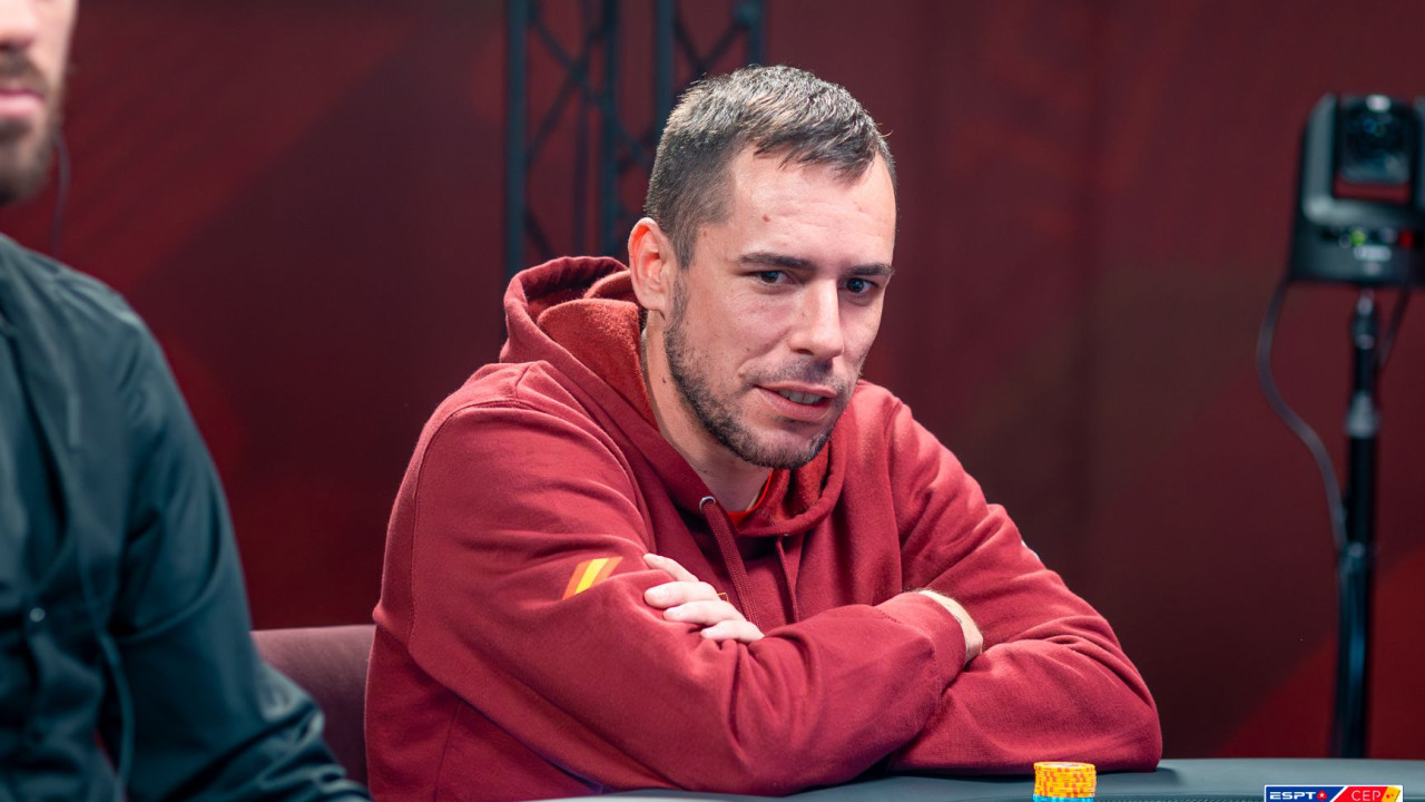 Sergio Dorado cae cerca de la mesa final, en 14ª posición