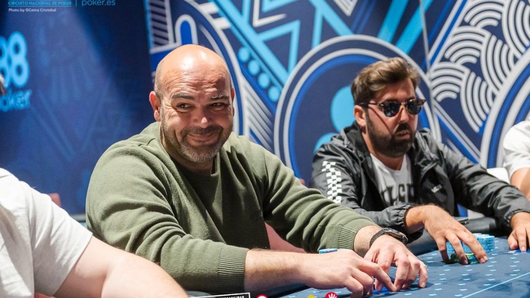 Vendaval de eliminaciones en el Main Event, entre ellas la de Israel Castro