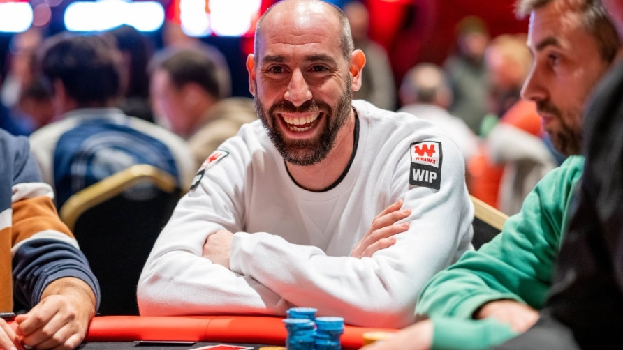 Ander Mirambell, 'last WIP standing', deslizándose por las mesas de La Final del WiPT