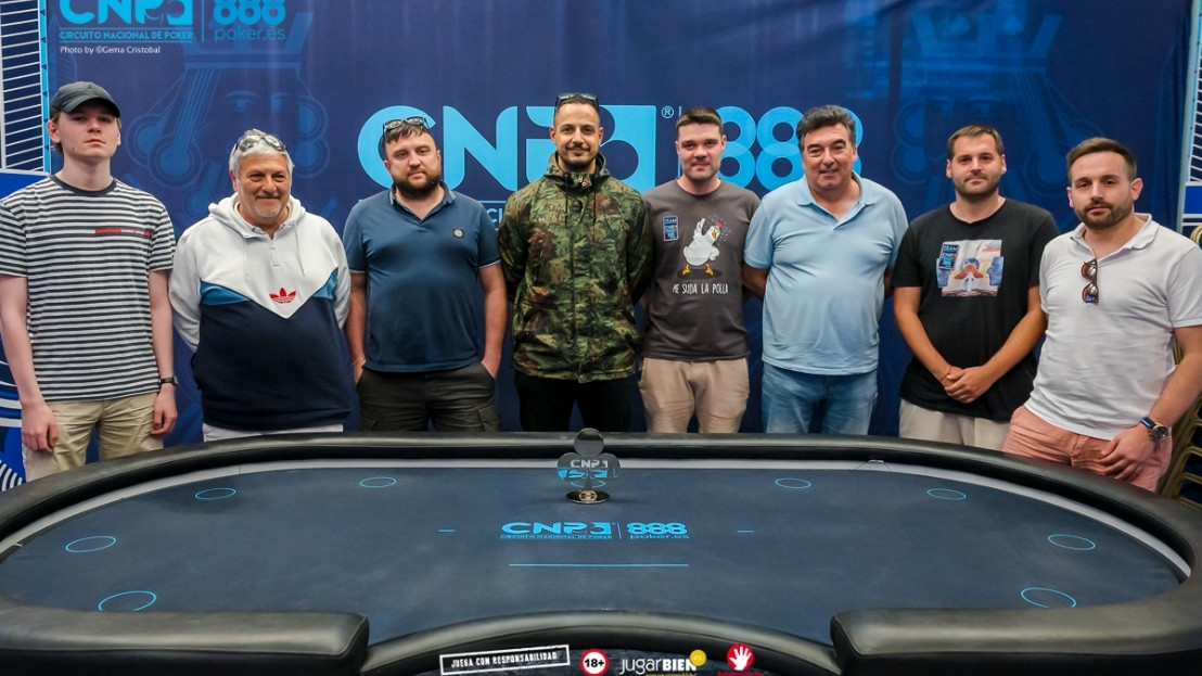 ¡8 jugadores volverán mañana para pelear por el trébol del High Roller!