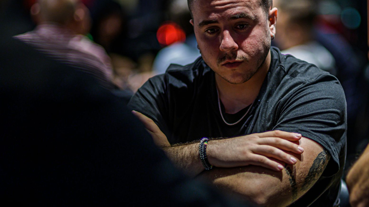 Adrián Viñuela no logra mejorar su stack del Día 1C