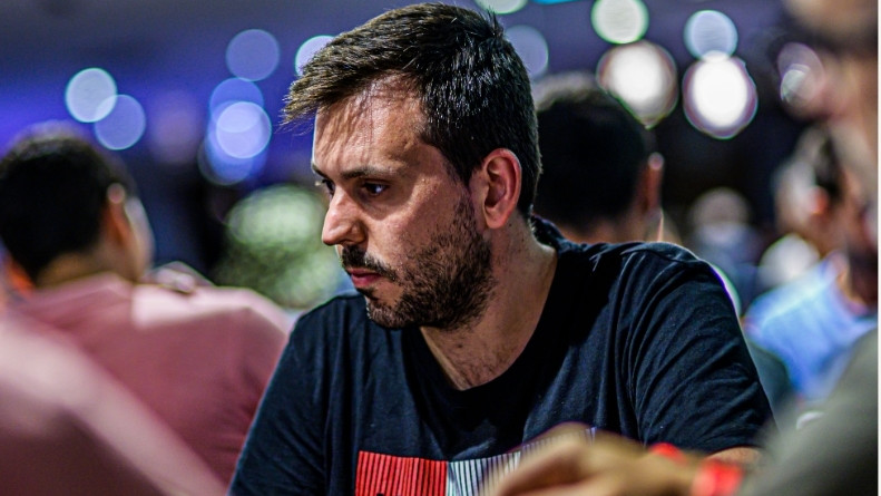 Jon Gurrutxaga elimina a Bernat Capdevila 