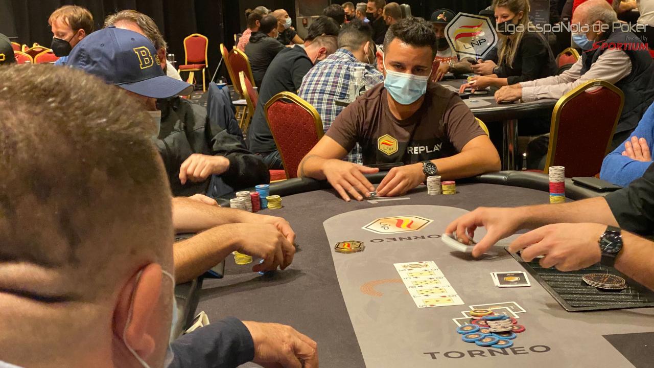 Triple up para Marc Coch 