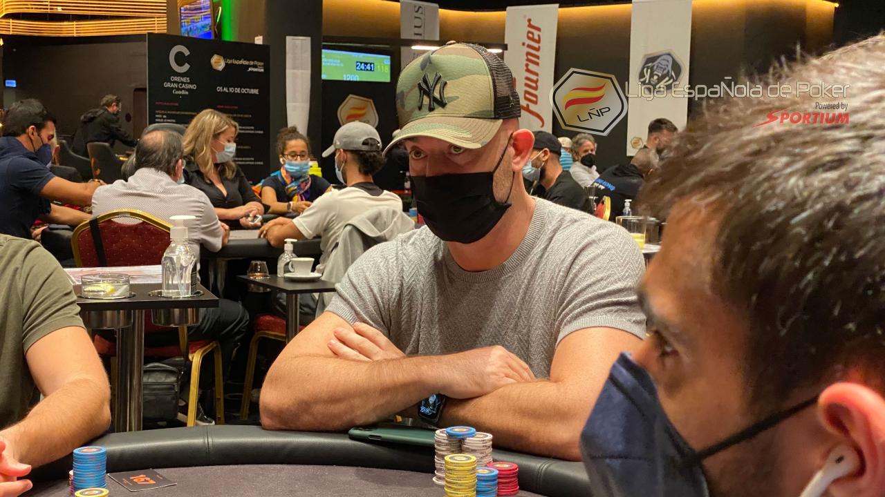 "LuckyFer" prácticamente se dobla 