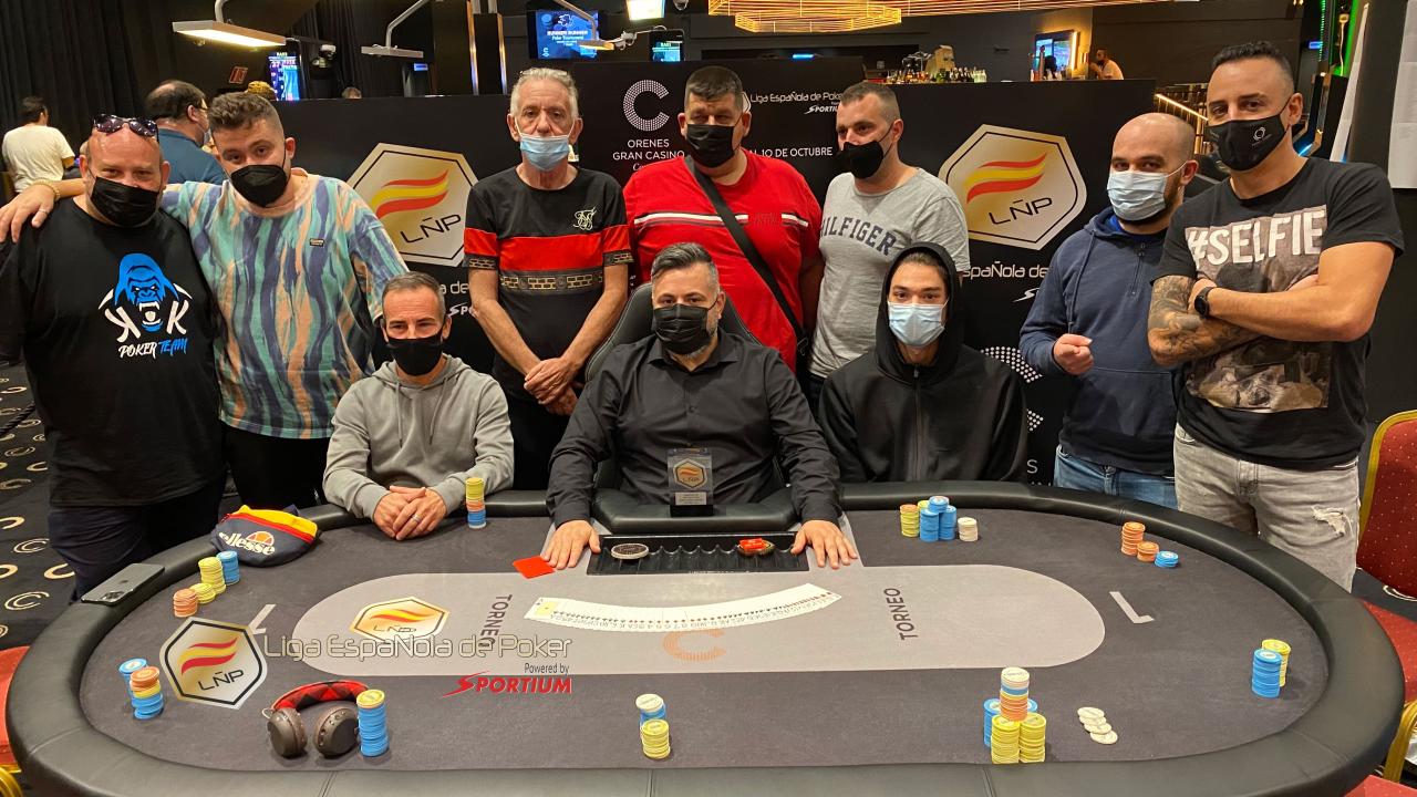 Mesa final en el evento Win The Button 