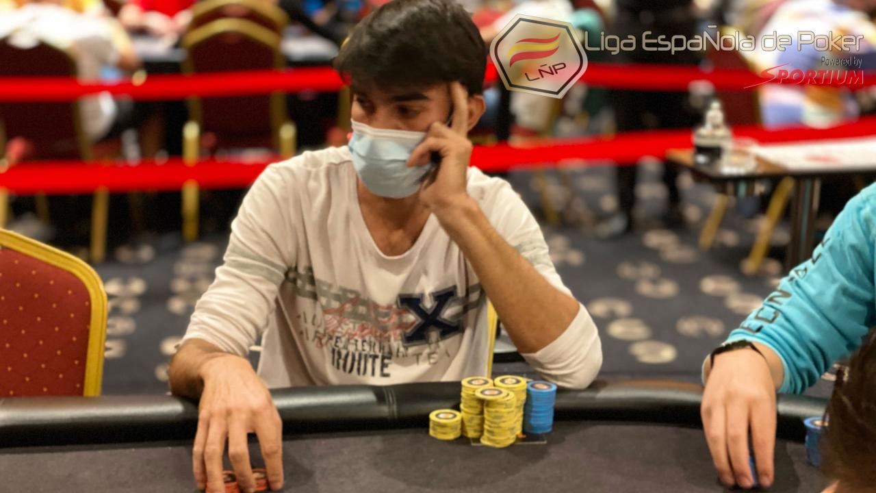 Alexis Cardona le da un buen pellizco al stack de Víctor