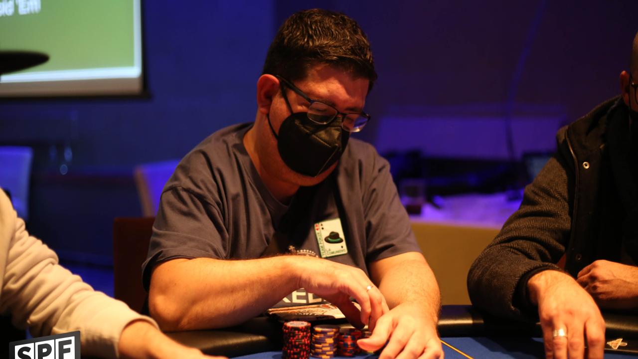"Titanioman" y Juaki terminan con todo el plástico en juego