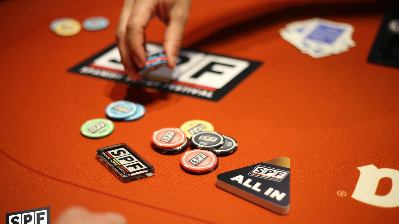 David Alfredo Riera se despide del Main Event minutos antes del dinner break 