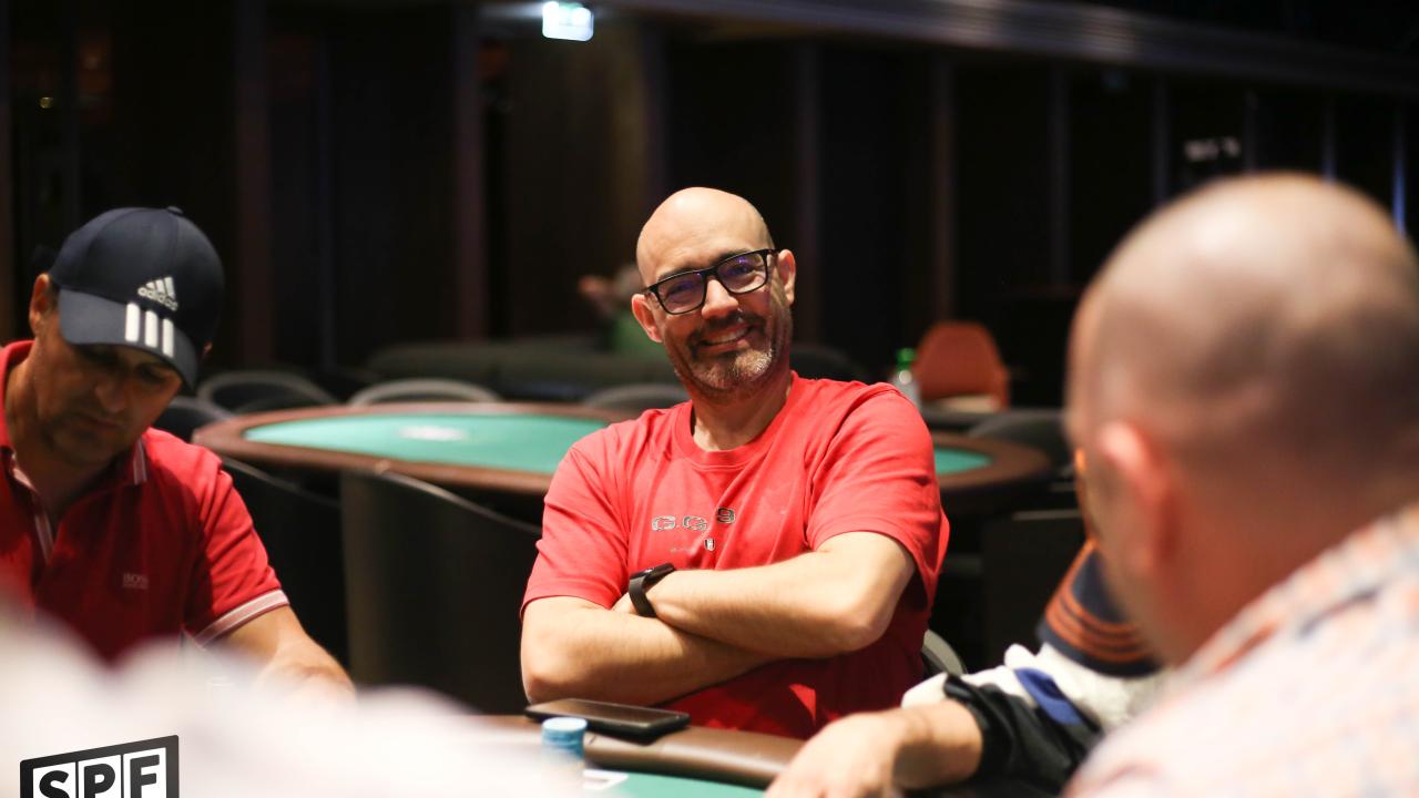 Ricardo Barros, segundo en la general, aterriza en el Main Event 