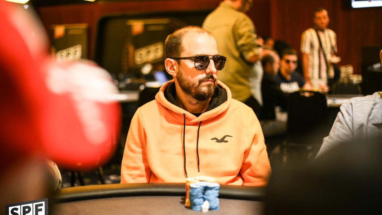 Gran runout que permite doblarse a Emilio Albiñana 