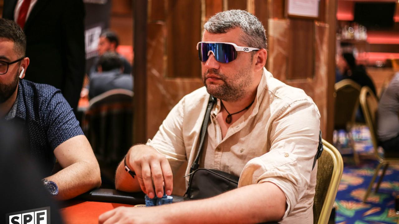 Catalin Ionel Rogojina se dobla y Egoitz Nevado causa baja