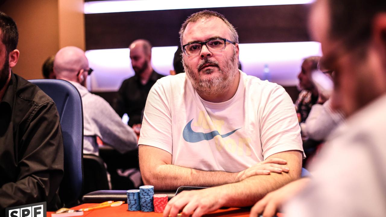 Joseka abandona el Main Event y se va directo a la King's Cup