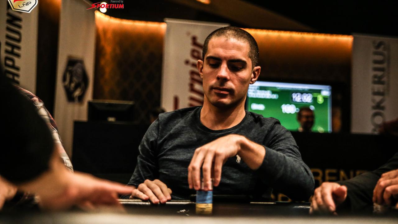 Guillem Nuez se doblaba antes del break 