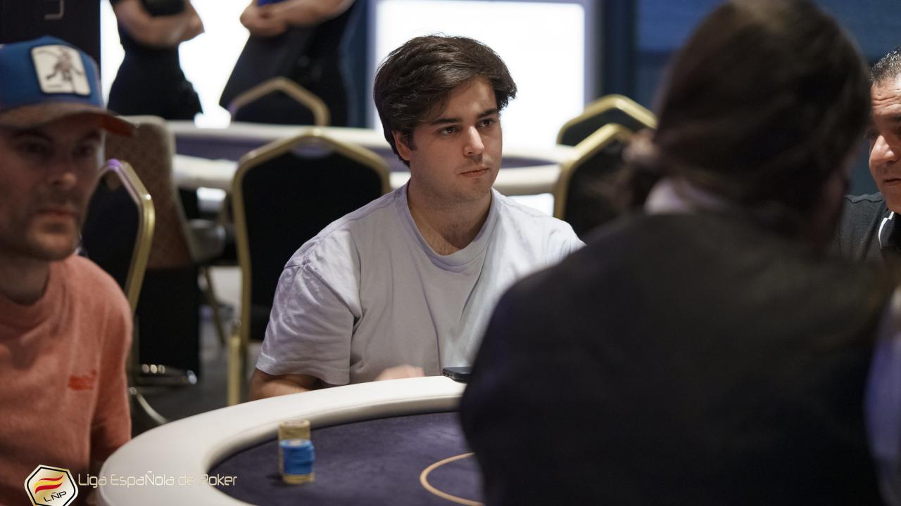 Alejandro Rodríguez-Carmona cae en 14ª posición