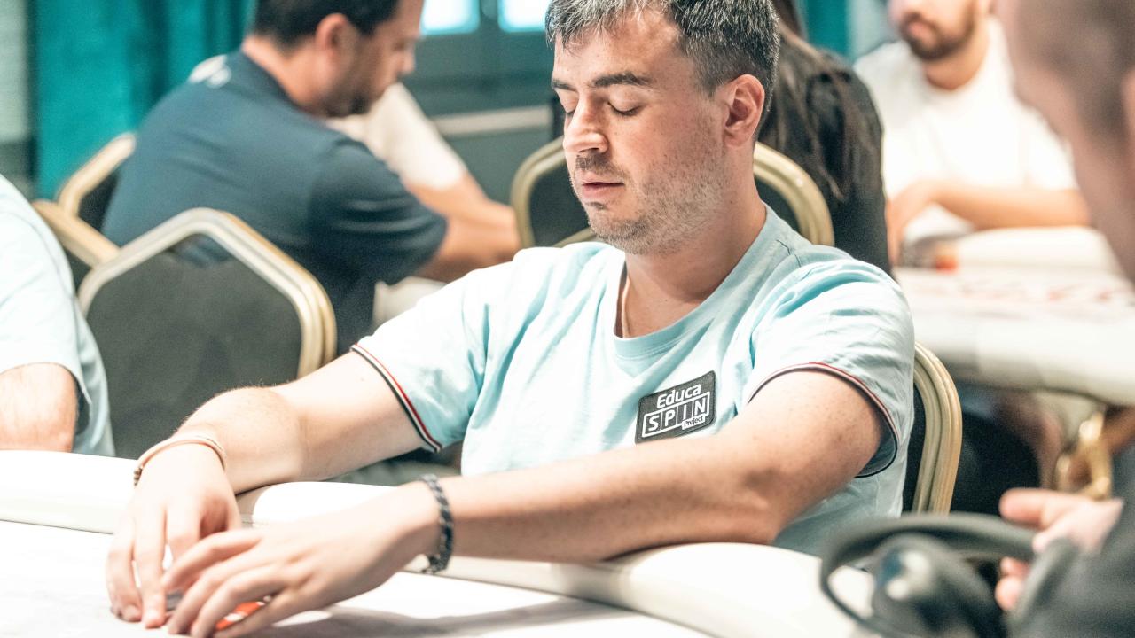 Javier Rodríguez "Javitxu" mata dos pájaros de un tiro