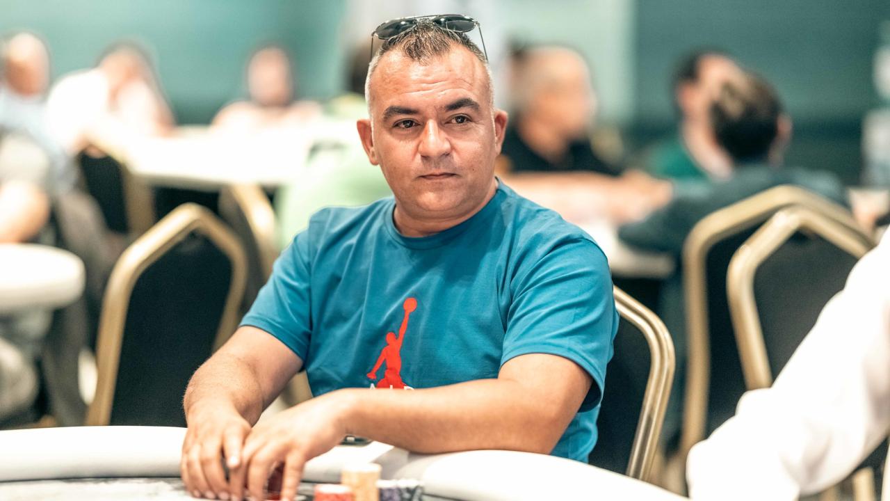 Pedro González "Muñeco" echa cuerpo a tierra