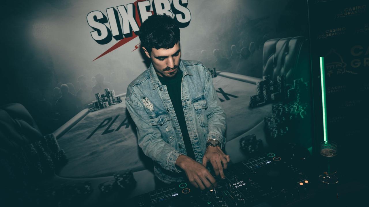 Ya tenemos a "Vixuki" amenizando la fiesta SIXERS