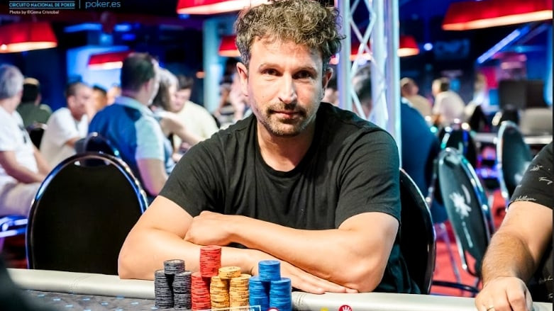 ¡Final del Día 1B Main Event CNP888 Alicante con Iván Tevar como chipleader!