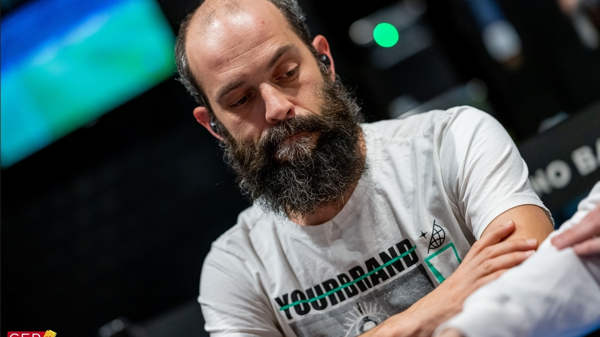 Un imparable José González reduce el field a las dos últimas mesas