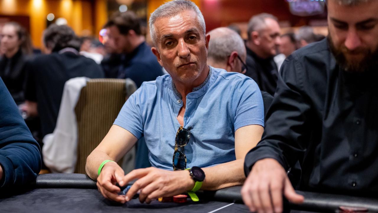 El Team Pro Jaume Bertrán, atizando el Día 1C Main Event CEP Madrid