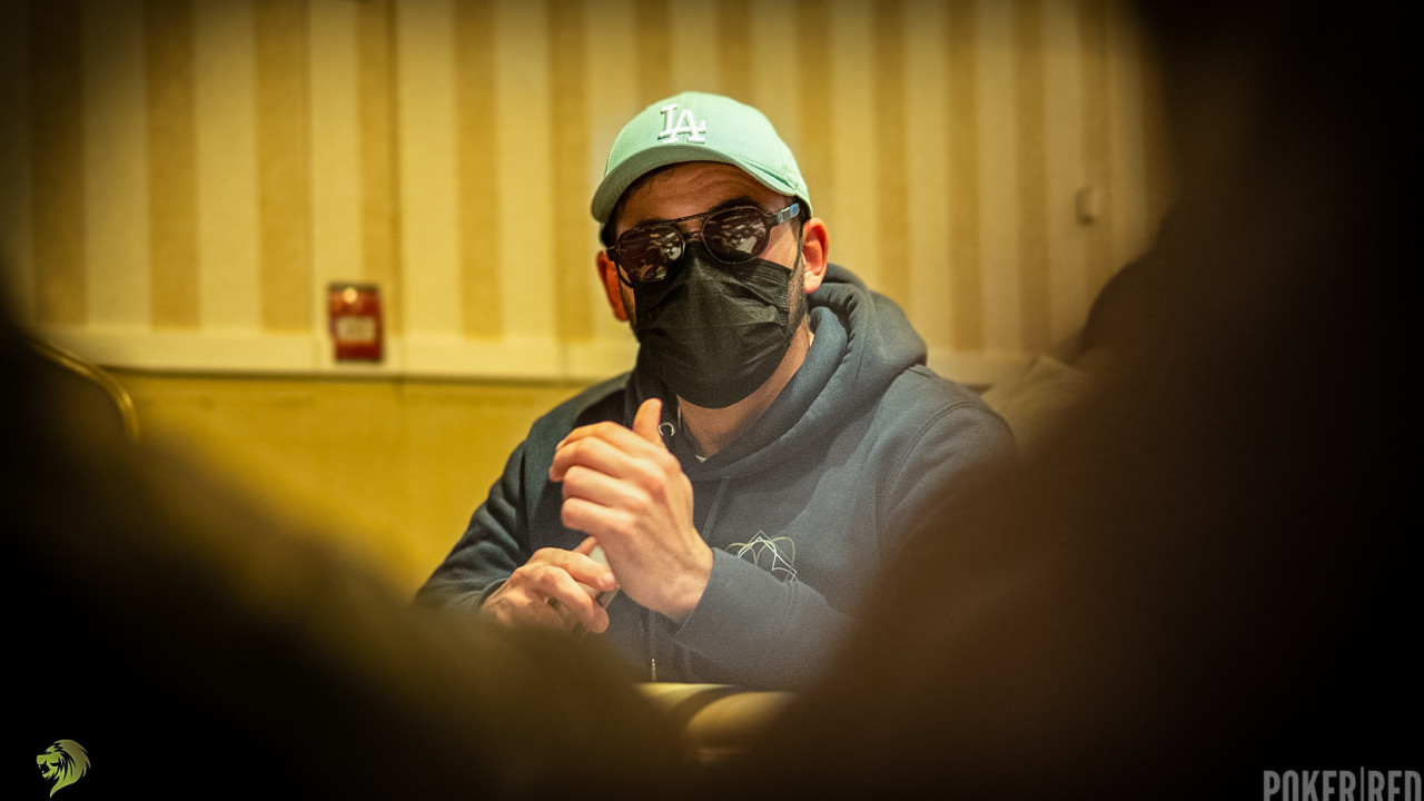 Beldjilali Jannis se dobla en un bote 5beteado