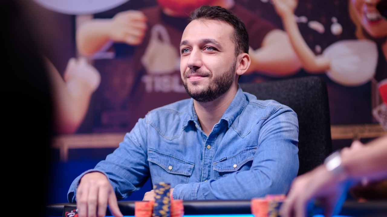 El field del Main Event se reduce a 9 jugadores 