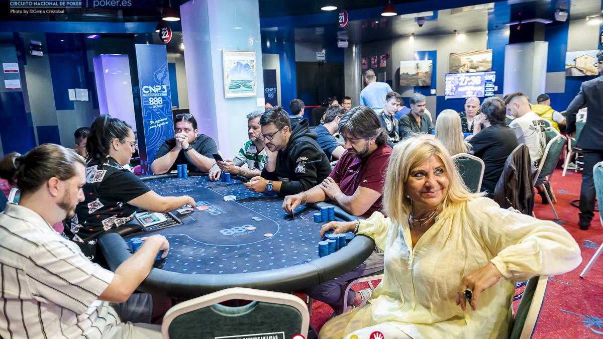 Descanso de comida en el Main Event CNP888 Alicante