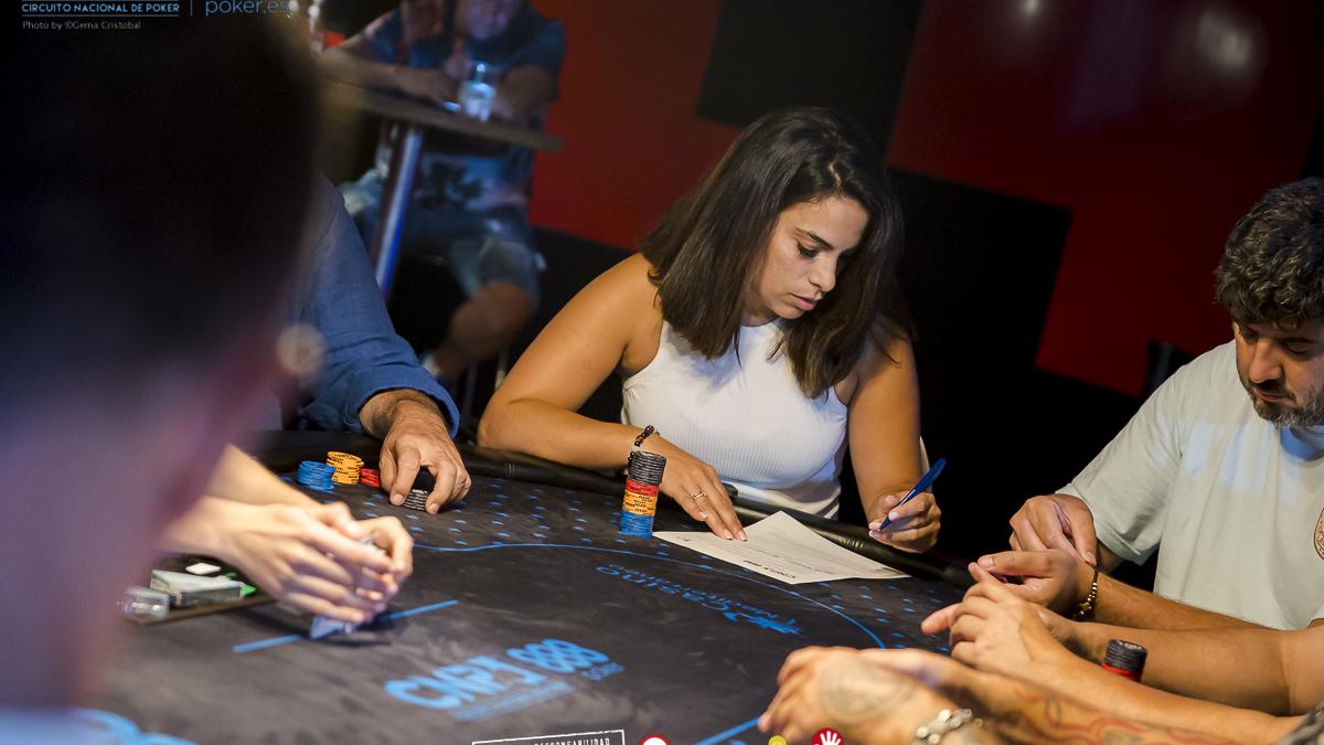 Buen inicio de Teresa Gutiérrez "MissVanda" en el Main Event