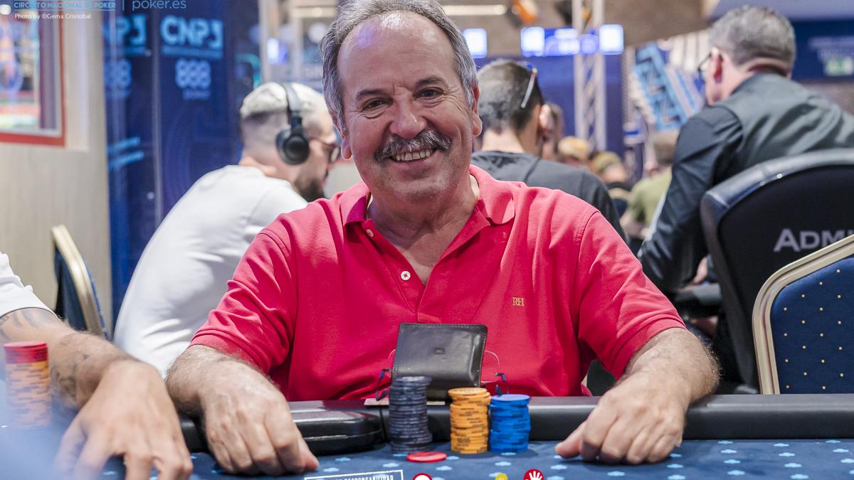 Daniel Roldán se lleva un botazo y manda a un rival a las duchas