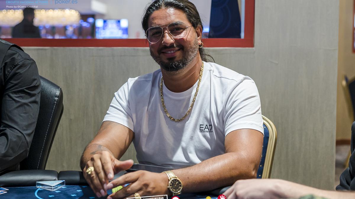 Cooler preflop para cerrar el registro del High Roller, con Ramón Fernandez como perjudicado