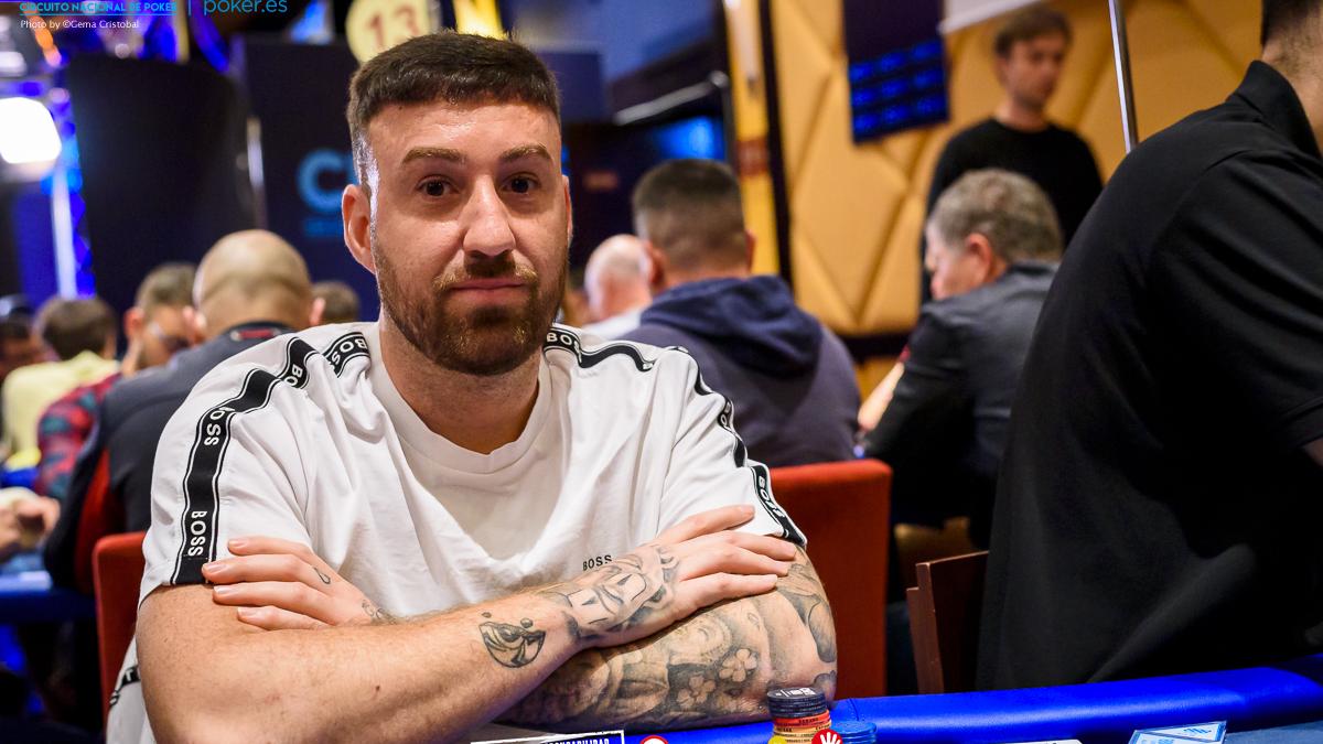 Kaboom de Miguel MrBoom, que elimina a dos rivales de un plumazo