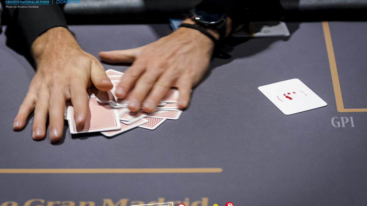 Rául Gordo se lleva un botazo en un triple all in