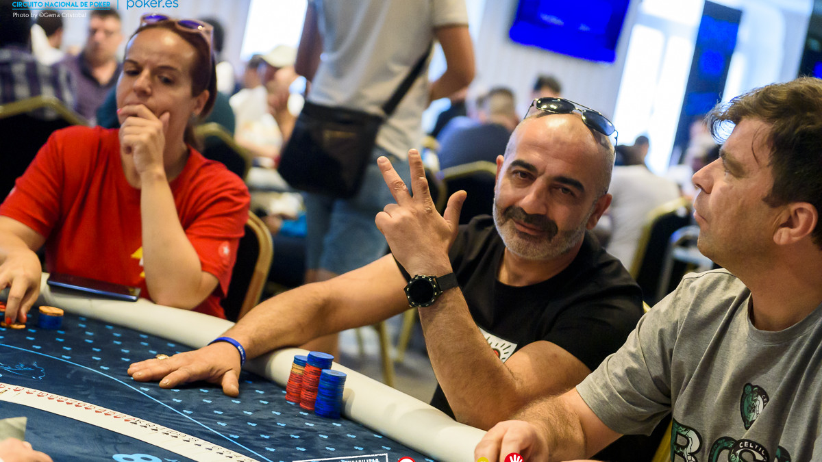 Gevorg Misakyan se carga a Yerai Iribarren