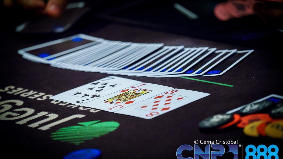 Menos de 100 jugadores en el Main 