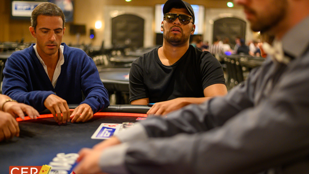 Omar del Pino gana un triple all-in