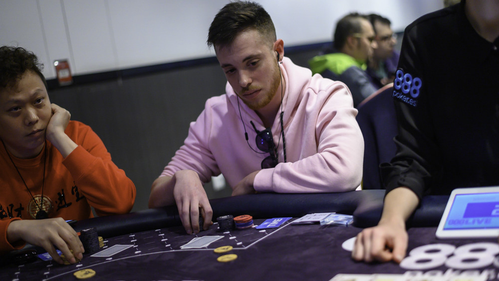Paúl Lozano 'vilacrack' y Alex Buyhands aterrizan en el Main Event