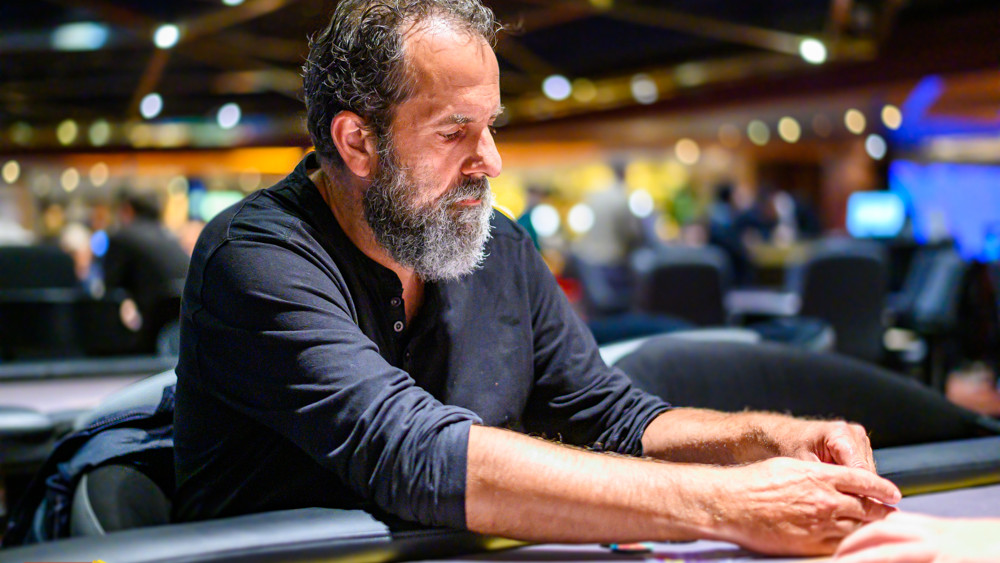 ¡Fabrice Jaquot muy corto!
