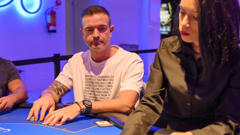 Dos jugadores splitean para eliminar a otro