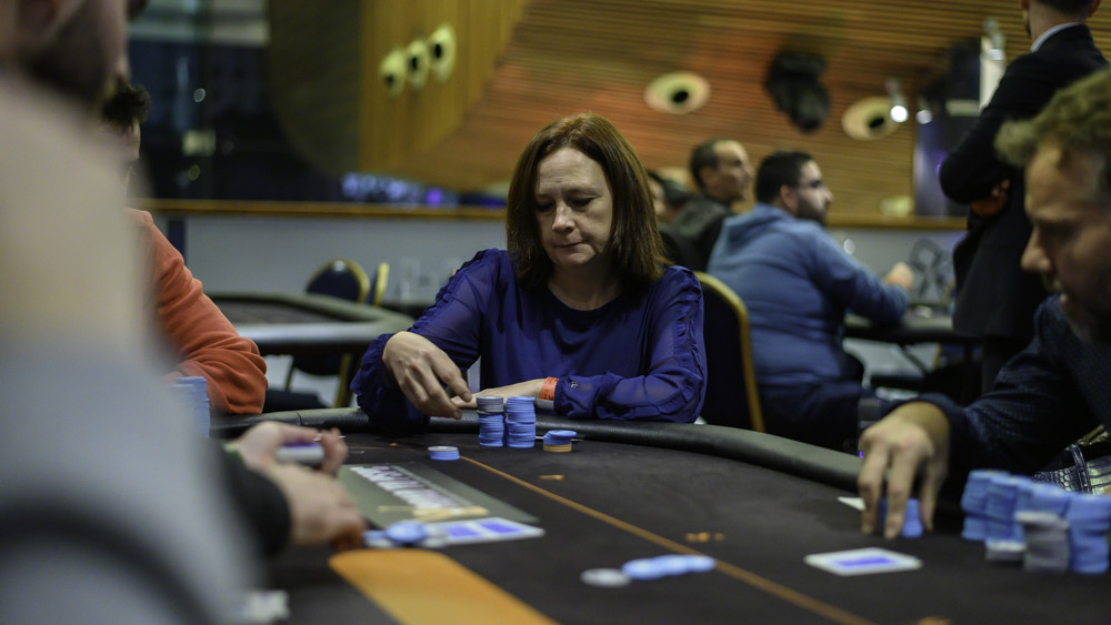 Maria Frincu cae contra la bestia 