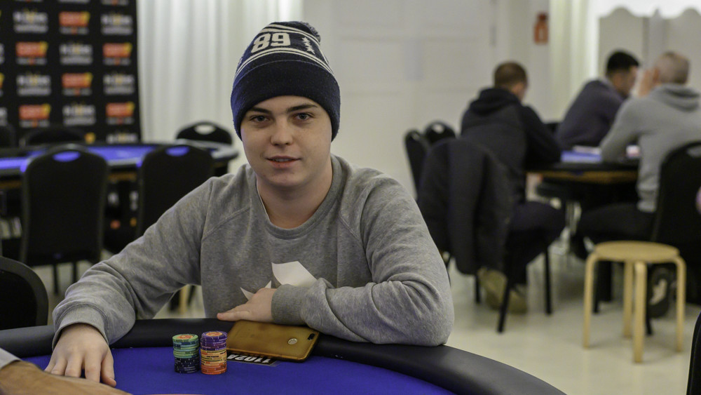 Iñaki Aguirre dobla ya el stack inicial